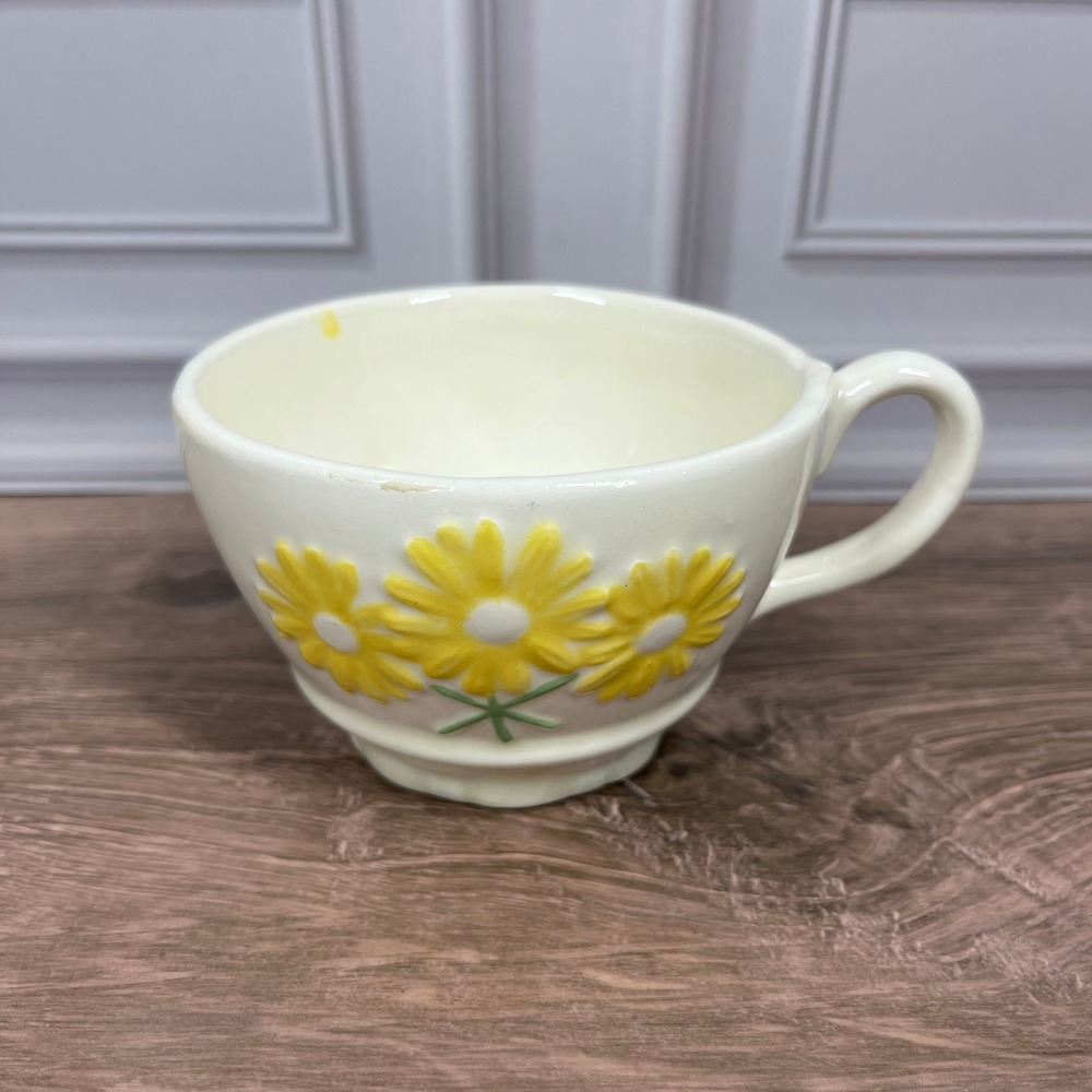 Handmade Ceramic Daisy Tea Cup and Saucer Yellow White Floral 2pc Set Signed - Picture 14 of 16